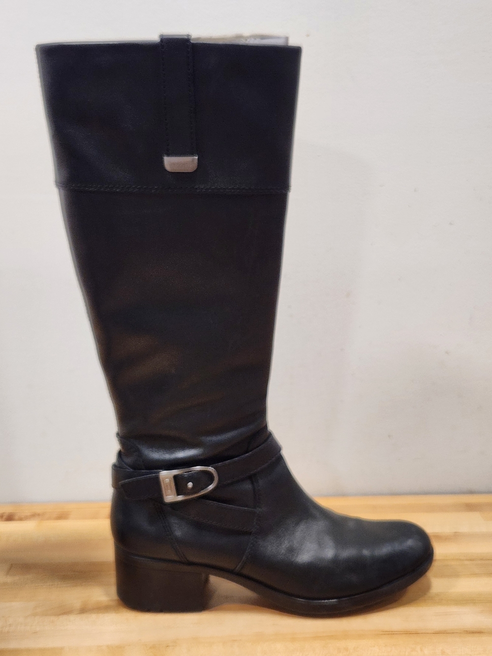 Bandolino Bayamen Black Leather Riding Boots 8M